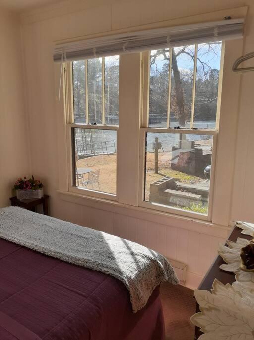 #05 - Lakefront Two Bedroom Cottage- Pet Friendly Хот-Спрингс Экстерьер фото